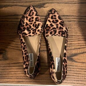 Steve Madden Leopard Flats Size 9